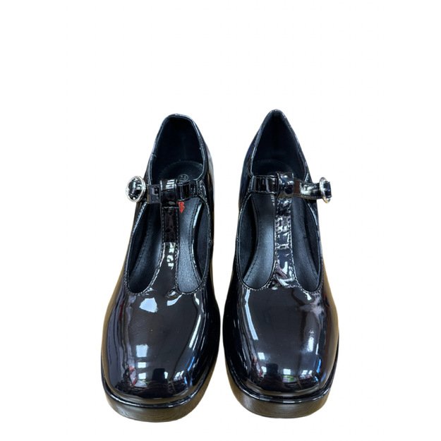 Aukštakulniai bateliai 1