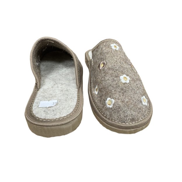 Kambarinės šlepetės 3