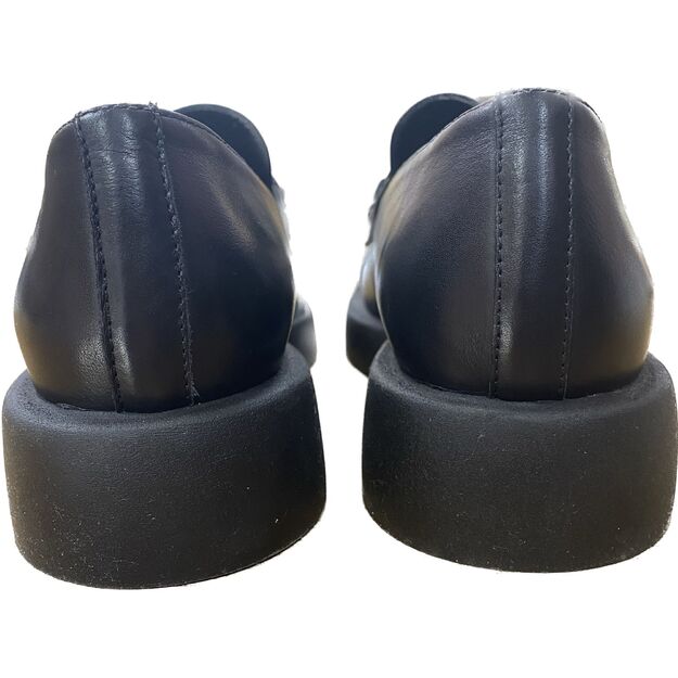 Lygiapadžiai loaferai